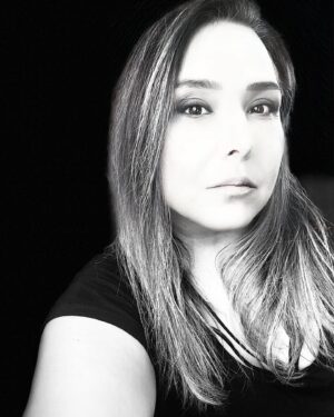 Gülhan Tekin Instagram - Kendi kendime… 🤗
