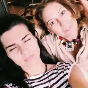 Actress Günay Karacaoğlu HD Instagram Photos and Wallpapers March 2021