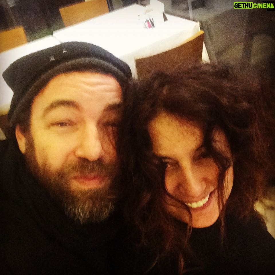 Günay Karacaoğlu - 798 Likes - Belkide deli bi aşk kazasıyız..sevgili yönetmenimi takdimimdir.
