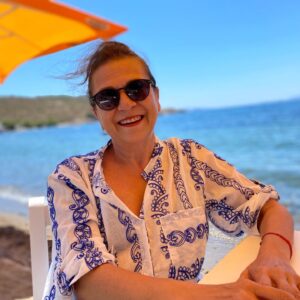 Güneş Hayat Instagram - Canım Dilara’mın gözünden❤️🧿 
Photo 📷: @dilaraozbirsoz 
O kadar özlemişim ki🥰 İyi ki geldiniz🙏🙏🙏❤️
#gümüşlük #iyiki #canlarım