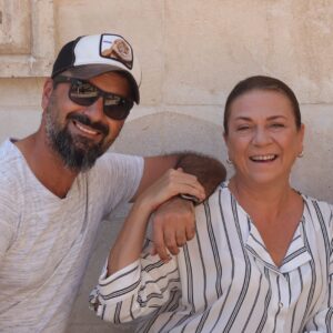 Güneş Hayat Instagram - Canım görüntü yönetmenim, kardeşimmm @ali.aslnn😍
Biz bu geceye hazırız, bekliyoruz🧿🦋❤️ Saat 20.00 atv de🤗
#hercaidizi #miayapım #atv