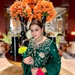 Gurdeep Kohli Instagram - Desi Emerald vibes.... Reveling in this beautiful ensemble from @bhartis_mumbai The moment of royalty❤️❤️❤️🌈 #indianwear #indianweddings #hararang💚 #punjabikudi😍 #fashion