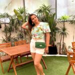 Gurdeep Kohli Instagram - I am having a great weekend are u?? 🌈🌈🌈🥂🥂⭐️⭐️ #weekendvibes #endlesssummer #dreamingofmalibu😋❤️
