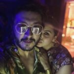 Gurdeep Kohli Instagram - Weekend Blury nights… 🕺🏼💃🏻❤️🍾#blurrynights #weekend #gurdippunjj #arjunpunjj