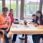 Gurdeep Kohli Instagram - Congratulations @grandhyattmumbai on celebrating #20YearsofGrandHyattMumbai #SurprisingYou #arjunpunjj #gurdippunjj @meherpunjj #mahirpunjj Thank you for having us over