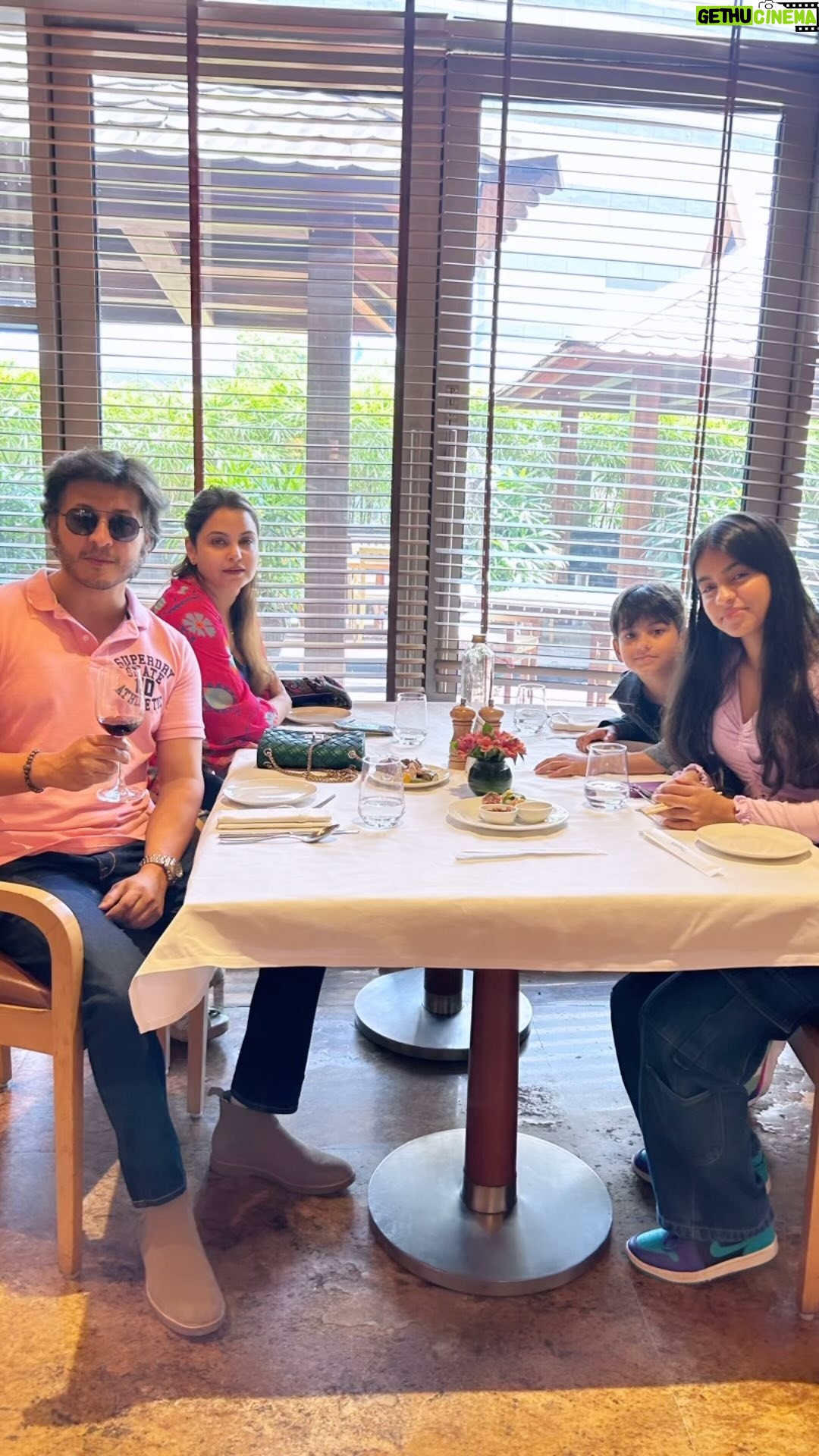 Gurdeep Kohli Instagram - Congratulations @grandhyattmumbai on celebrating #20YearsofGrandHyattMumbai #SurprisingYou #arjunpunjj #gurdippunjj @meherpunjj #mahirpunjj Thank you for having us over