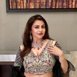 Gurdeep Kohli Instagram - See the lights… spot the red carpet Ditch the gown wear the lehengaaaa. #partyscences #myredcarpetmoment #lovethemehengalehenga Wearing @sonaligarglabel Styled by @twishha_g