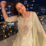 Gurdeep Kohli Instagram - Happy Dhanteras my Insta family 🤗🤗 Let the festivities begin….🥳🥳🎉🎉@pannasareesofficial #festivalseason #indianwear #indianactress #traditionalwear #festivevibes✨