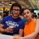 Gurdeep Kohli Instagram - Always vibing with him but twining with my🥃😊🧿❤️@arjunjpunjj #saturdaynight #aperolspritz🍹 #menmine❤️