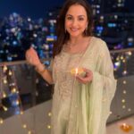 Gurdeep Kohli Instagram - Happy Dhanteras my Insta family 🤗🤗 Let the festivities begin….🥳🥳🎉🎉@pannasareesofficial #festivalseason #indianwear #indianactress #traditionalwear #festivevibes✨