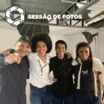 Guta Stresser Instagram - 📷 Na tarde dessa sexta-feira (3), rolou uma sessão de fotos do mestre João Urban com o seu filho Vlad Urban (pré-candidato a vereador pelo Coletivo das Culturas) e suas camaradas de chapa e pré-candidatas também: Máh Ferreira (Preta), Camila dos Santos e Rubia Oliveira Barreto. Também tivemos as simpáticas presenças da atriz Guta Stresser, o jornalista e músico Angelo Stroparo, o apoiador Bruno Milek, a maquiadora Leticia Cardoso, com as fotos de bastidores feitas pela Larissa Zielinski. Queremos uma Curitiba mais coletiva, com a periferia inclusa e todas as culturas representadas. Aguardem que o lançamento da pré-candidatura já vem nos próximos dias! Seguimos: @joaourbanfotografia @vladurban666 @ferreira.mahr @rubiaoliveirabarreto @dos_santos_mig_sa_camila @gutastresser @stroparoa @brunomilek @larissazielinski @leticiacmua #coletivodasculturas