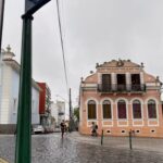Guta Stresser Instagram – Mix de CURITIBA em dia chuvoso e TRIER na Alemanha 🇩🇪 onde fica o museu #karlmarxhaus – cidades que “se parecem” um pouquinho – certamente por conta dos nossos antepassados imigrantes alemães (além de várias outras “colônias” de imigrantes que vieram de outros lugares para “fazer” Curitiba essa cidade linda e tão … peculiar!) 
#gutastresser #reels #gutareels #mixdecidadesqueamo #cidadesqueamo #trier #triercity #curitiba #curitibacity #karlmarxhausmuseum #karlmarx #karlmarxhaus #largodaordem #centrodecuritiba #cidadesqueamamos #centrohistorico