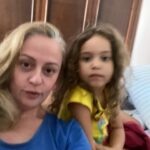 Guta Stresser Instagram – FELIZ PÁSCOA 🐰 
Que a alegria e a pureza das crianças nos lembre a importância da chegada do Coelhinho “… Come chocolates, pequena” já disse O Poeta 🫣🐰 E que nossos corações em Cristo RESSUSCITEM para o AMOR e a PAZ ☮️❤️🐰🌾🩷 
.
.
.
.
#felizpáscoa #gutastresser #tiaguta #sobrinhasophia💕 #sophialabatut #páscoadepaz #pazeamor #peaceandlove