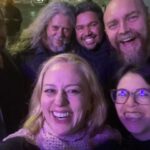 Guta Stresser Instagram - Minha turma da política aqui em Curitiba é incrível!!! O coletivo das culturas e a turma do mandato da cultura! Aqui em evento de pré lançamento da candidatura do @vladurban666 com seu #ColetivoDasCulturas , a Rubia, a Preta, o Angelo, o Esturilho, o Jeffe, a Magali, só companheiros da melhor qualidade!! Que tenhamos representatividade e gente como eles na luta pelas politicas culturais e direitos dos trabalhadores da Cultura!!! Salve a galera que está disposta a por a mão na massa pela nossa Cultura!!! Boa sorte, turma!!! Tamos juntos!!! ✊🏽 . . . . #coletivodasculturas #vladurban #precandidatura #pcdob #curitiba #cultura