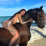 Hélène Boudreau Instagram - 🐎 free spirit