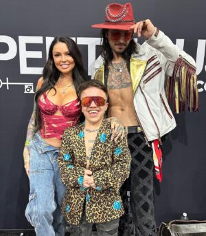 Hélène Boudreau Instagram - @avn convention 🌽⭐️ #avn