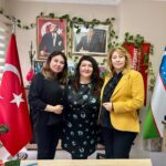 Hülya Duyar Instagram – türküyenin önde gelen oyuncuların’dan Hülya Duyar hanfendi ve Özbekistan sevilen müzisyenlerinde Alisher Nazirov ofisimizde ağrılamaktan çok mutlu olduk ❤️