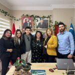 Hülya Duyar Instagram – türküyenin önde gelen oyuncuların’dan Hülya Duyar hanfendi ve Özbekistan sevilen müzisyenlerinde Alisher Nazirov ofisimizde ağrılamaktan çok mutlu olduk ❤️