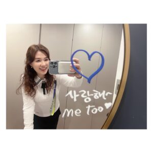 Ha Hee-ra Instagram - 💙💙💙🤍🤍🤍