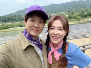 Ha Hee-ra Instagram - 오늘도 세컨하우스…
에서 만나요~🥰
감사합니다!!!
#감사 #은혜 #세컨하우스 #KBS2 #목요일9:45pm
