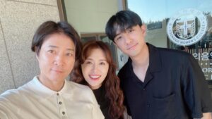 Ha Hee-ra Instagram - 숭의여대 연기예술과1기..
첫작품 관람..
감동의 눈물…
여러분을 응원합니다!!
사랑합니다!!
#감사 #은혜 #숭의여대 #연기예술과1기 #감동 #열정 #노력