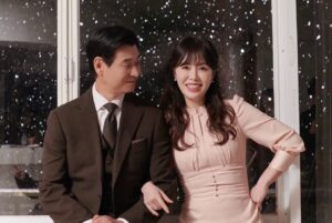Ha Hee-ra Instagram - 러브레터~
사랑을담아~~

#감사 #은혜 #연극 #러브레터 #정보석 #박혁권 #유선 #하희라 @sucompany_art