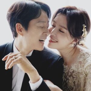Ha Hee-ra Instagram - 당신과 함께한 30년…
제겐.. 감사함이고..
기쁨이고..
모든것이 다 은혜입니다…!!
사랑합니다…!!!

#감사 #은혜 #축복 #결혼30주년