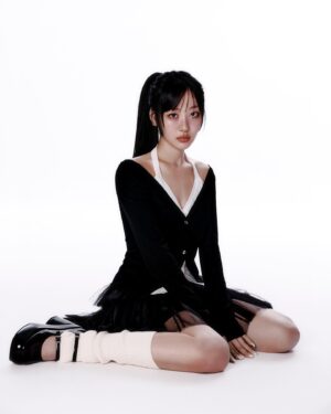 Ha Soo-young Instagram - 🖤. @paixpermil 

Visual Director: Nagi @nagiandpaco
Photographer: Songyi Yoon @songgge

Stylist: Seunghee Son @sonsseung
Assistant Stylist: Jiyeon Kang @jinnie.is_

Hair Artist: Eunha at Overmars @eunha_hair_12
Makeup Artist: Juyeon Park at Overmars @pjuuuq