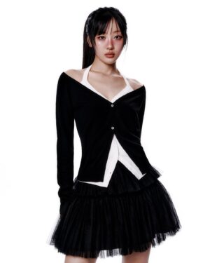 Ha Soo-young Instagram - 🖤. @paixpermil 

Visual Director: Nagi @nagiandpaco
Photographer: Songyi Yoon @songgge

Stylist: Seunghee Son @sonsseung
Assistant Stylist: Jiyeon Kang @jinnie.is_

Hair Artist: Eunha at Overmars @eunha_hair_12
Makeup Artist: Juyeon Park at Overmars @pjuuuq
