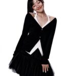 Ha Soo-young Instagram - 🖤. @paixpermil Visual Director: Nagi @nagiandpaco Photographer: Songyi Yoon @songgge Stylist: Seunghee Son @sonsseung Assistant Stylist: Jiyeon Kang @jinnie.is_ Hair Artist: Eunha at Overmars @eunha_hair_12 Makeup Artist: Juyeon Park at Overmars @pjuuuq