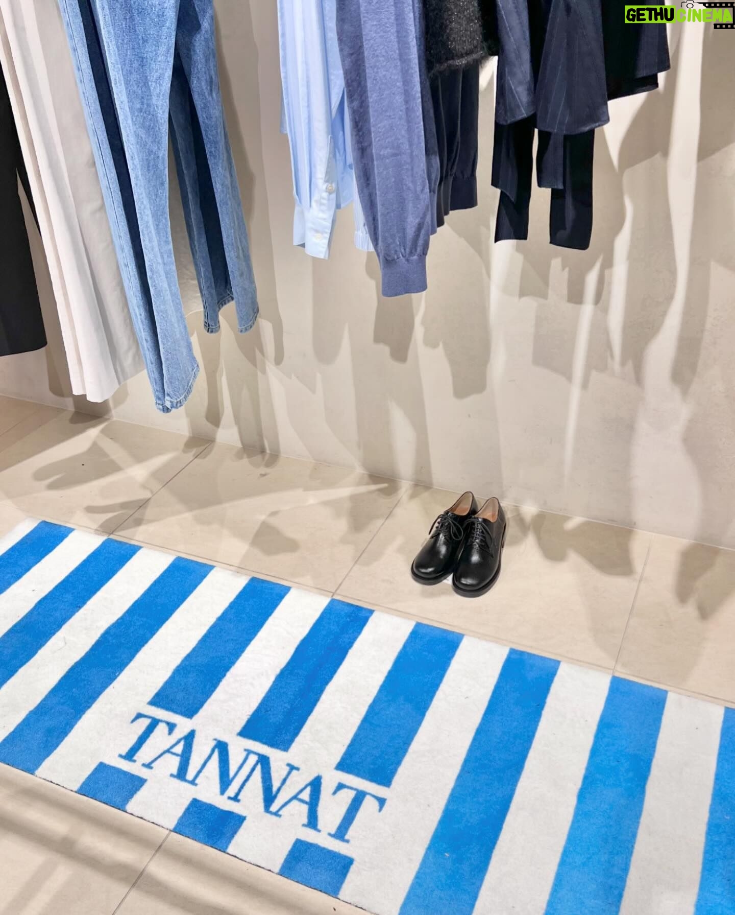 Ha Yeon-soo Instagram - @tannat.kr 今日はタナットのポップアップ2日目! 是非お越しください🩵
