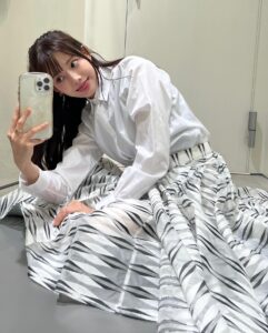 Ha Yeon-soo Instagram - 👻