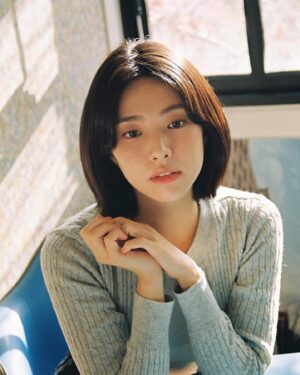 Ha Yeong Instagram - @jeonteeny
