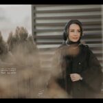 Hadis Fouladvand Instagram - من به تو هدیه خواهم کرد مرواریدهای باران را کز سرزمینی آمده است که در آن باران نمی‌بارد 🌸 @maat_galerie @fa.lounge @farzaneh_makeupartist @hoorie_mehraban @macproiran #حديث_فولادوند #hadis_fouladvand