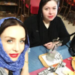 Hadis Fouladvand Instagram - شما دوستان خود را از دست نمی‌دهید؛ چرا که دوستان واقعی هرگز از دست نمی‌روند. شما افرادی را از دست می‌دهید که به دوستی تظاهر می‌کنند و از دست رفتن آنان برای شما بهتر است