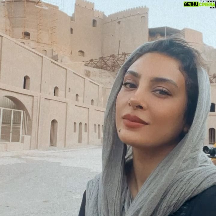 Hadiseh Tehrani - 58.2K Likes - دورها آوايي است،
كه مرا مي خواند…🌬️
.
#سهراب_سپهری #هنر #حدیثه_تهرانی #actress #trip