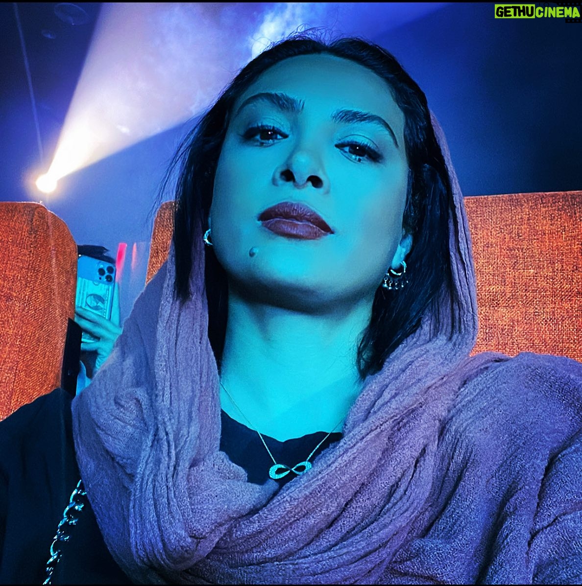Hadiseh Tehrani - 13.1K Likes - Colors ❤️🧡💛
.
#colors #concert #feel #music