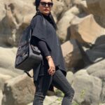 Hadiseh Tehrani Instagram - . @k.h.leather . . تاریخ انجام پروژه ۱۵/۵/۱۴۰۱ Outdoor photo shooting for new brand Luxury handcraft leather design by : @kianmoghadamofficial 📸 : @raminrastad . برند چرم دست دوز کیان مقدم . #چرم #مدل #چرم_طبیعی #مدلینگ #برند #leather #model #brand #handcrafted #leathercraft #hype