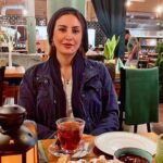 Hadiseh Tehrani Instagram - . و رسالت من این خواهد بود تا دو استکان چای داغ را از میان دویست جنگ خونین به سلامت بگذرانم تا در شبی بارانی آن ها را با خدای خویش چشم در چشم هم نوش کنیم . #حسین_پناهی #حدیثه_تهرانی #چای #پاییز