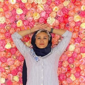 Hadiseh Tehrani Instagram - .
.
دنیای وارونه اینو خوب میدونه …؟

۱- من ِ دیوونه
۲- تو رو 
۳- دوست دارم
۴-تمامی موارد 

کدام گزینه صحیح است ؟ 😬

#عکاسی #عکس #عکس_هنری #حال_خوب #یادگاری #خاطره #رفیق #عشق #زندگی