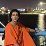 Hadiseh Tehrani Instagram - 🧡night . 🪂🤿🌙🍊 . #travelphotography #night #love #see #friends . 📷: @miladfarhoodi 🥱