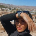 Hadiseh Tehrani Instagram - . اوقات خوش آن بود كه با دوست به سر شد … Photo by @raminrastad 🍀👌 . #daily #trip #exhibition #torist #سفر #عكاسي #رفيق #حال_خوب #زندگي #واكسن_كرونا #هنر #بيرجند