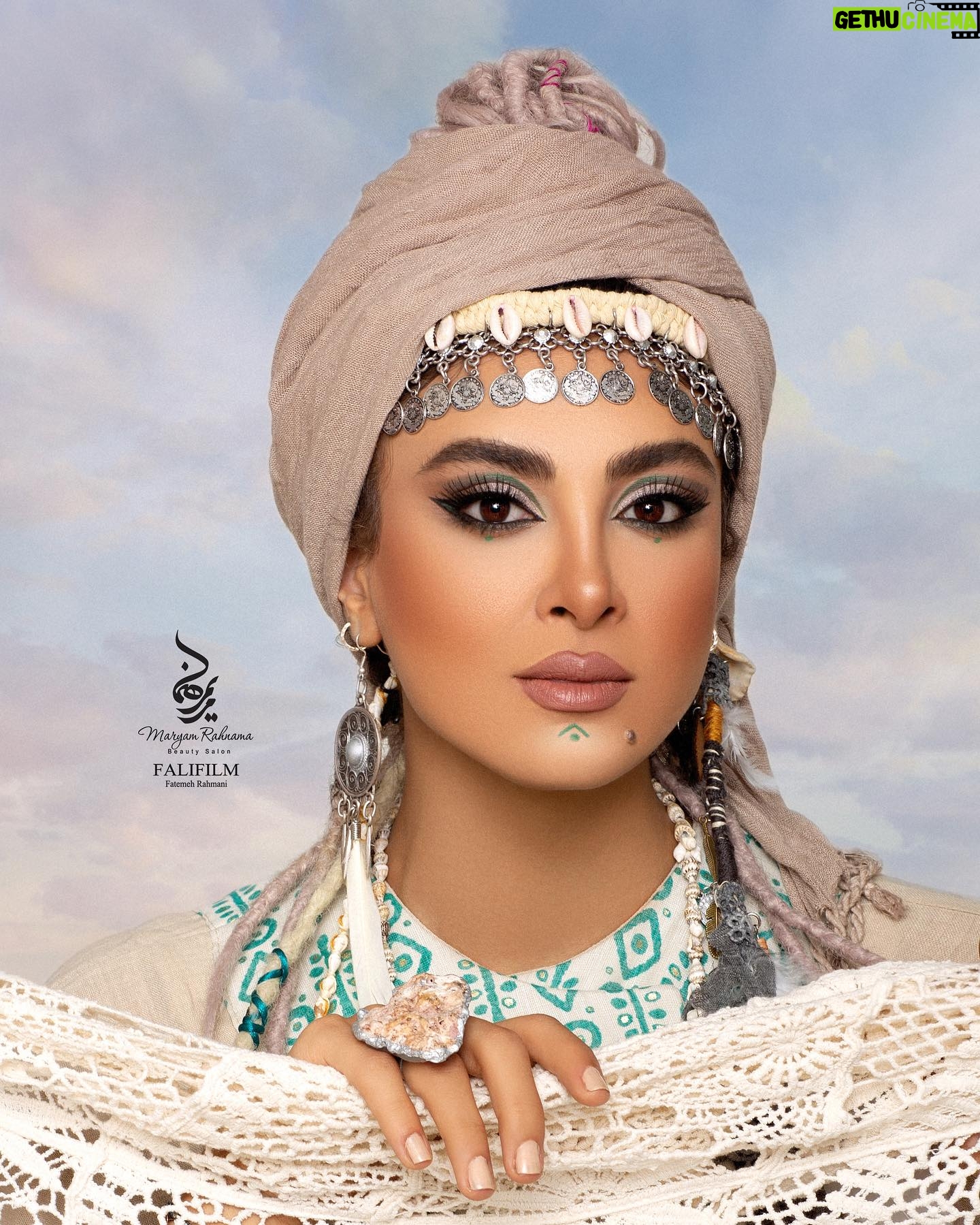 Hadiseh Tehrani Instagram - 🤍🩶🤍🩶🤍🩶 . Beauty salon : @maryamrahnamabeauty Makeup : @maryamrahnama__ Hairstyle & Accessorie : @nioushaasghari Dress designer : @elhamheydari.design Photography : @falifilm Handpan: @adeia.handpan @adeia.handpan . #art #actress #model #makeup #hot