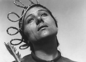 Hadley Robinson Instagram - Dreyer’s Joan of Arc was wholly perfect and indelible but it’s been 92 years and I think we need another.