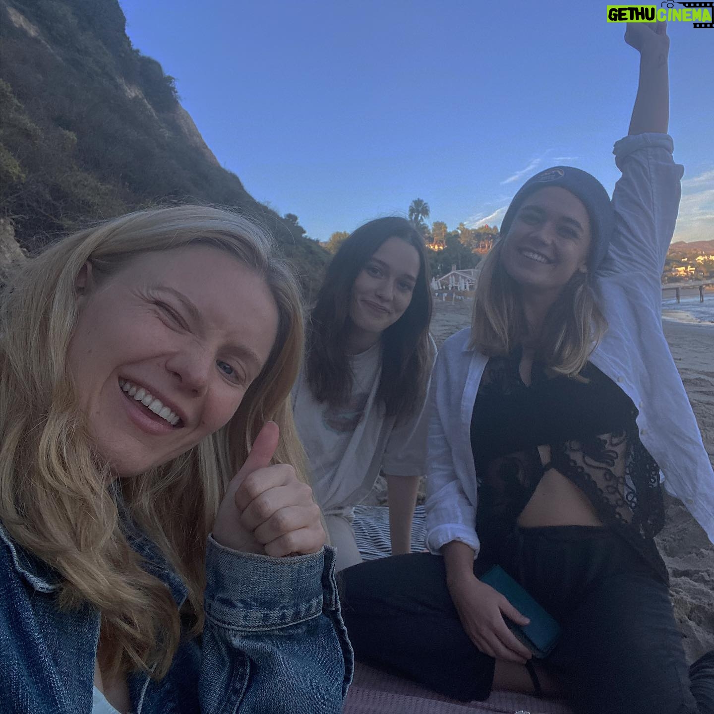 Hadley Robinson - 12.2K Likes - Made a wee little film about sisterhood and also the nature of reality.