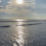 Hagda Prata Instagram - Nossa temporada em Canggu (se pronuncia “Tchangu”) tá acabando, depois vamos para uma outra ilha que fica a mais ou menos 1h daqui. Canggu é cidade de praia, bem diferente de Ubud, que tem muita floresta e não tem praia. Aqui nós até fizemos aula de surf 🏄‍♀️ , e acho que vamos fazer de novo pq a gente amou. Nossas férias em Bali ainda estão só no começo, nos programamos pra ficarmos 1 mês aqui e ainda não tá nem na metade 🥰