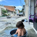 Hagda Prata Instagram - Obrigada, Brasil. Você foi maravilhoso, como sempre ❤️🇧🇷 Pra não dizer que eu não posto nada, tá aí um pedacinho do que foi esse nosso tempo gostoso, em família. Fazia muito tempo que eu não passava o Natal no Brasil, foi maravilhoso. Já tô com muitas saudades 🥹