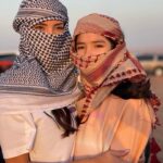 Hagda Prata Instagram - Minha princesa do deserto 🏜🐪 🇫🇷 Ma princesse du désert. #dubaidesert #momanddaughter #brasileirosemdubai #mydubai #dubai