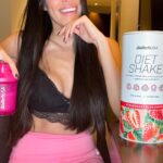 Hagda Prata Instagram - Une envie de sucré venue de nulle part??? Je te conseille de toujours avoir à porté de main un Diet Shake de @biotechusa_fr