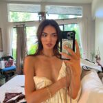Hailee Keanna Lautenbach Instagram - Today I confused some words -oh wow that so cheap (the driving time somewhere was small number) -it died (ran out of chocolate in the trail mix) -no I like it lowercase and biggercase -where’s the ace-tone (acetone) someone needs her trailllllll mix! So I’ve been back on my “the secret” game and the biggest mantra is everything always works out for me…I don’t like how conceited it is and like if we all thought that what would happen? But STUFF. HAS. BEEN. HAPPENING. Just wake up happy, change the channel in your brain to a positive one :)